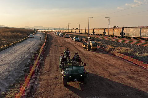 Claudia Sheinbaum supervisa avances del Tren México–Querétaro; reportan 8% de progreso