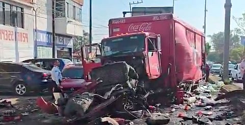 El camión circulaba rumbo al estadio Morelos