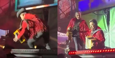 Vocalista de Los Tigres del Norte se cae en el escenario y no deja de tocar [VIDEO]