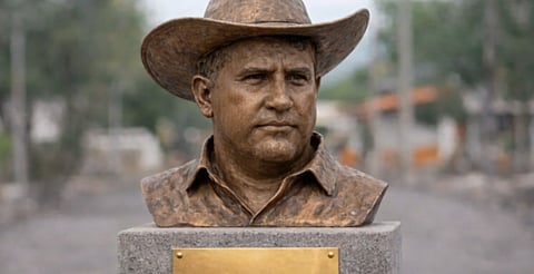 PRI Michoacán busca colocar busto de Carlos Manzo en La Ruana