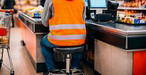 Ley Silla obligará a empresarios a invertir en mobiliario y reorganizar espacios laborales: abogado laborista