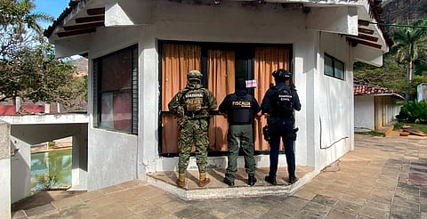 SSP y Marina aseguran arsenal, vehículos y droga tras cateo en Jungapeo