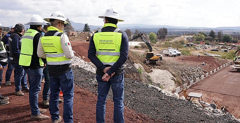 Bedolla acelera transformación vial de Morelia; supervisa primer segmento del segundo anillo periférico