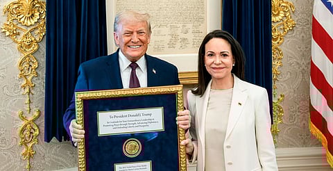 Así fue como María Corina le entregó a Trump el Premio Nobel de la Paz [FOTOS]