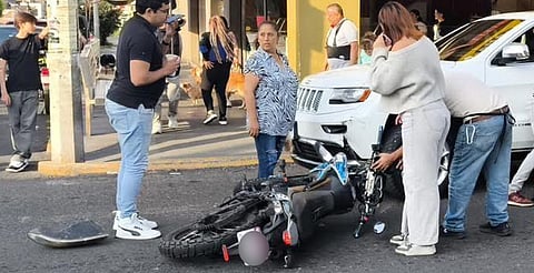 Chocan motociclista y camioneta esta tarde en Morelia