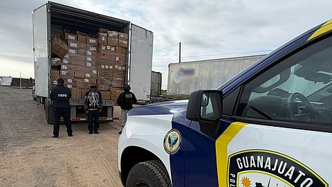 Tráiler con 24 toneladas de electrónicos de origen chino es asegurado en Guanajuato