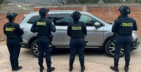 En minutos, localizan camioneta robada tras asalto violento en Morelia