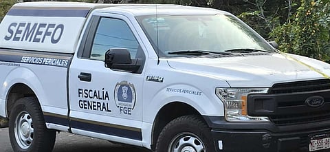 Michoacán: madre e hijo mueren tras desbarrancarse su camioneta