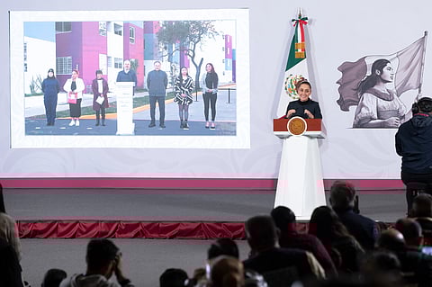 Desde Palacio Nacional, Sheinbaum encabeza entrega de viviendas en Morelia, Michoacán