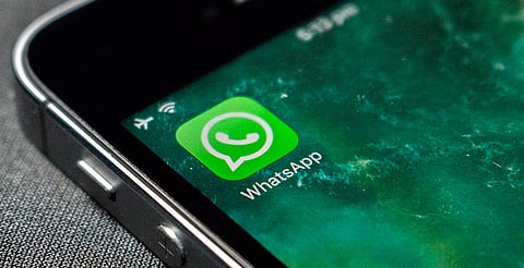 La única forma oficial de recuperación es mediante copias de seguridad previas