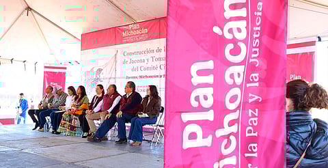¡Momento histórico para Jacona! Construirán hospital y guardería del IMSS 