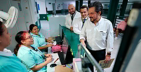 Zoé Robledo inaugura consulta nocturna en IMSS Cancún para trabajadores del sector turístico