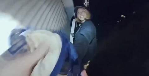 Campaña polémica de Sydney Sweeney podría terminar en arresto por vandalismo [VIDEO]