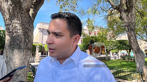 En proceso de identificación, cuerpo calcinado cerca de Chiquimitío