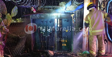 Se incendia transformador de la CFE en Calzada La Huerta, Morelia