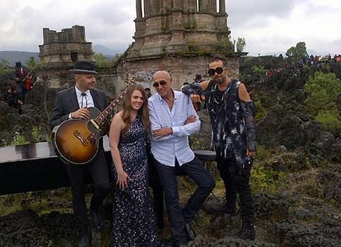 Recuerdan con fotos la vez que Pedro Torres grabó famoso videoclip en Michoacán 