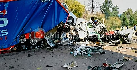 Accidente en caseta de Zinapécuaro dejó un herido; habría fallado el sistema de frenos del tráiler 