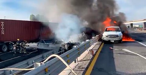 Fuerte choque múltiple en la México–Querétaro deja varios vehículos involucrados 