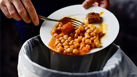 Del plato al planeta: cómo el desperdicio de alimentos contamina más que países enteros