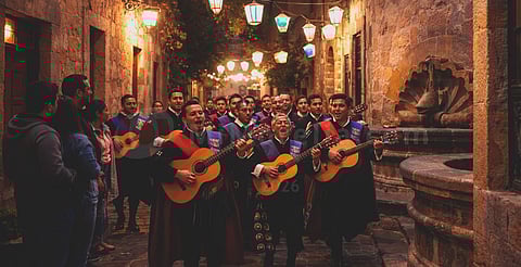 Romance, música y tradición: habrá callejoneada en Morelia por San Valentín