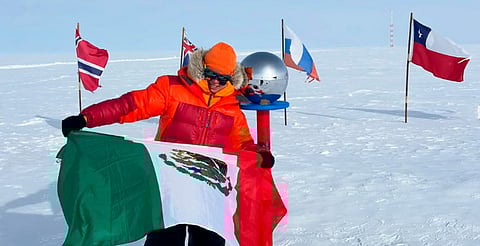 Mexicana conquista el Polo Sur en solitario y sin asistencia; es la primera latinoamericana en lograrlo