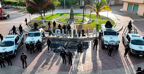 Entra Guardia Civil a Naranjo de Chila; Aguililla mantiene libre tránsito 