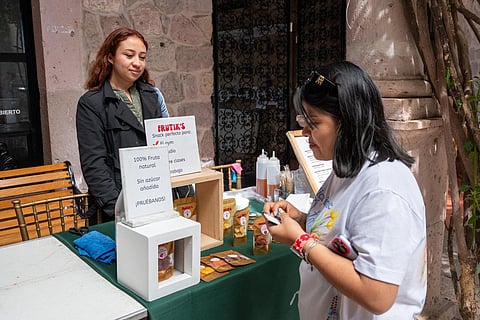 Bazar Púrpura abre espacio a emprendedoras y alista contingente rumbo al 8M en Morelia