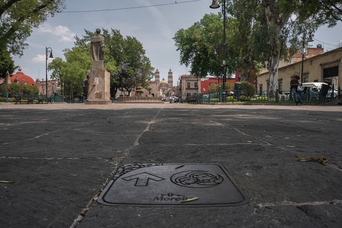 Before Google Maps, the road in Morelia was marked from the ground