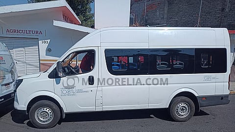 Prueban primera combi eléctrica en Morelia; operará sin apoyo gubernamental 