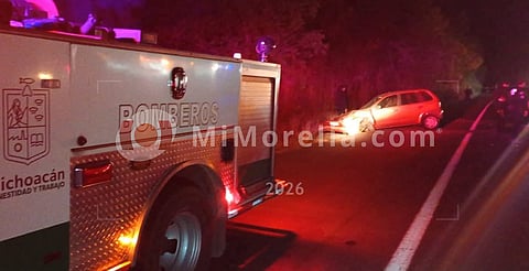 Fuerte choque en Cointzio dejó un lesionado y daños materiales