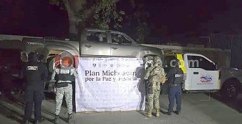 Enfrentamientos en Acahuato dejan aseguramiento de vehículos, armas y municiones en Apatzingán