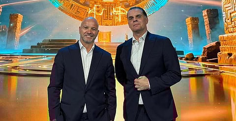 Martinoli y Luis García podrían narrar al Tricolor en Netflix