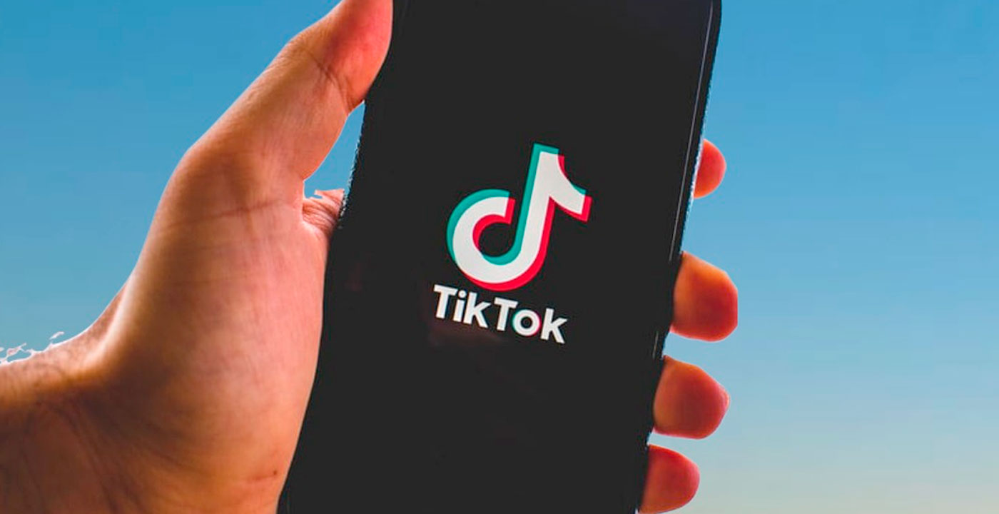 También puede corregir fallas como videos que no cargan o se traban