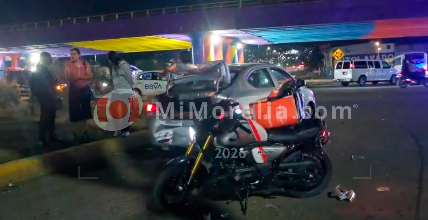 Motociclista resulta lesionado tras choque con camioneta del Ayuntamiento de Morelia