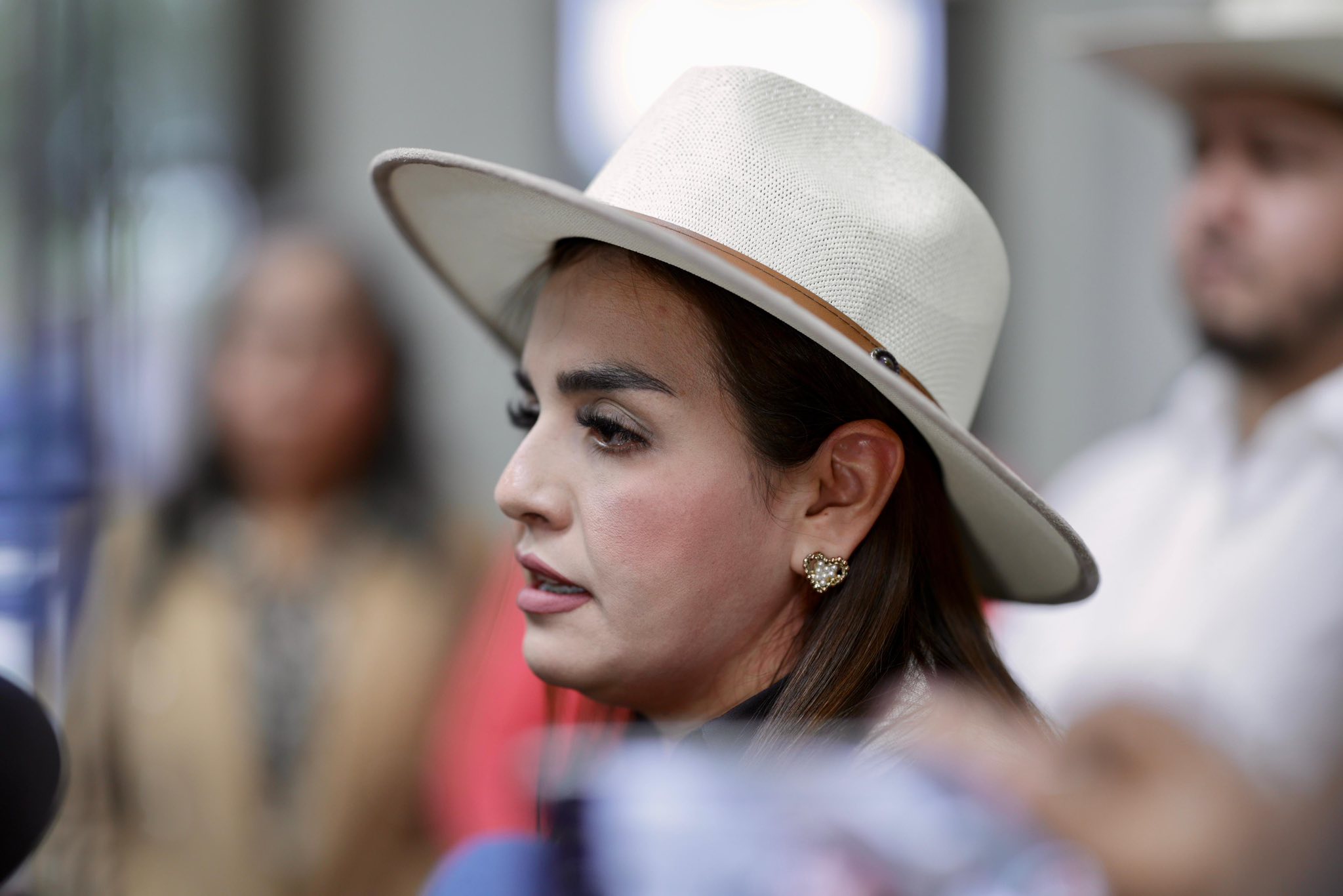 Grecia Quiroz reclama justicia contra narcopolítios