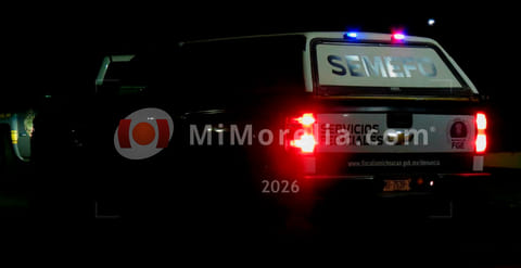 Investigan asesinato de mujer localizada en predio de Parácuaro