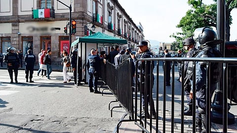 Estarán prohibido el ingreso de armas de fuego, punzocortantes, pirotecnia y bebidas alcohólicas (Foto: Archivo)