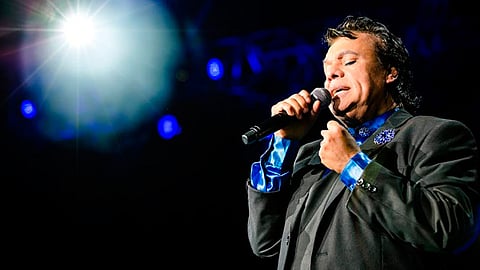 Sorprende Juan Gabriel con cover de Creedence