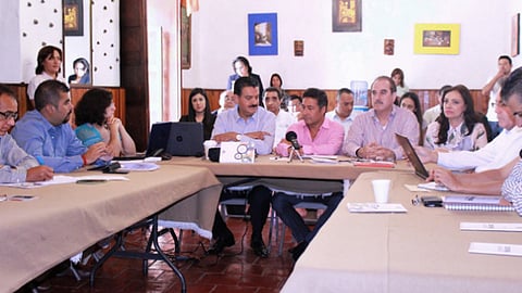 Para hacer posibles estas obras, se propone que se busquen recursos ante instancias internacionales