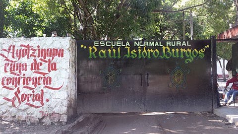 El profesor llevaba más de ocho años trabajando para la Normal de Ayotzinapa (Foto: LRGalaviz)