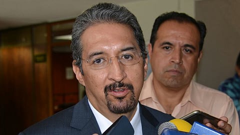 Medardo Serna recordó que la situación económica para la UMSNH en este 2017 es muy difícil (Foto Archivo)