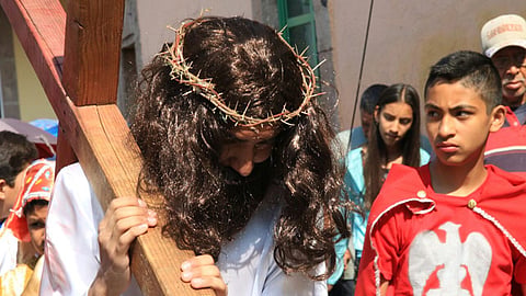 Decenas de actores recrean el Vía Crucis de Jesús antes de la crucifixión (Foto: ACG)
