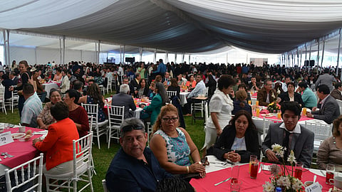 Conmemoran a mil 700 docentes con más de 30 años de carrera