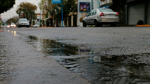 Lluvia sorprende a los morelianos este domingo