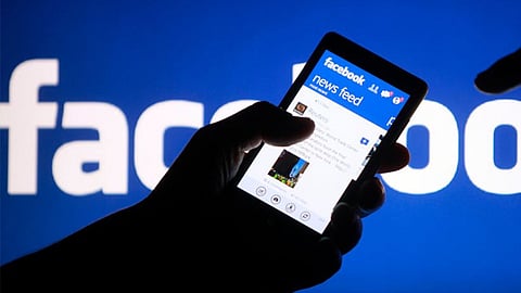 La consultora internacional está envuelta en un escándalo por el uso de información de varios usuarios a través de Facebook (Foto: arstechnica.com)