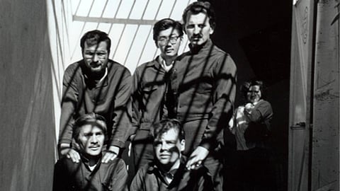 Presos bajo una parra en Lecumberri, parte de la colección (Foto: m68.mx)