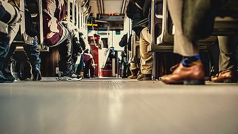 Maps pregunta si hay asientos disponibles, pocos o muchos, si pueden ir de pie  (Foto:pixabay.com)