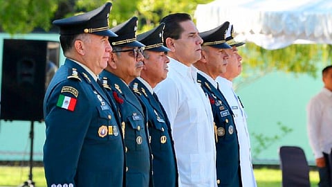 Silvano presidió la ceremonia de la toma de protesta de Darío Ávalos Pedraza, como comandante de la 43 Zona Militar (Foto: Cortesía)
