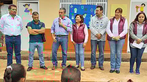 Se brindaron uniformes a los estudiantes (Foto Cortesía)