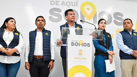 Se limitó a responder que si la disposición viene de una reforma a la Ley en la materia el Sol Azteca tendría que apegarse
(Foto: Facebook/PRD Michoacán)